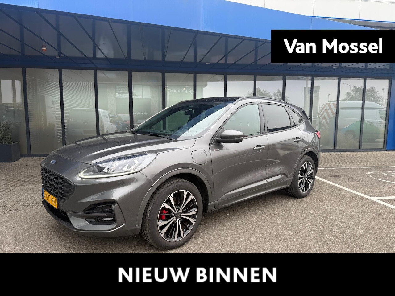 Ford Kuga - 2.5 PHEV ST-Line X | Trekhaak | Achteruitcamera | Panoramadak | Winter Pack | Heads Up Dis - AutoWereld.nl