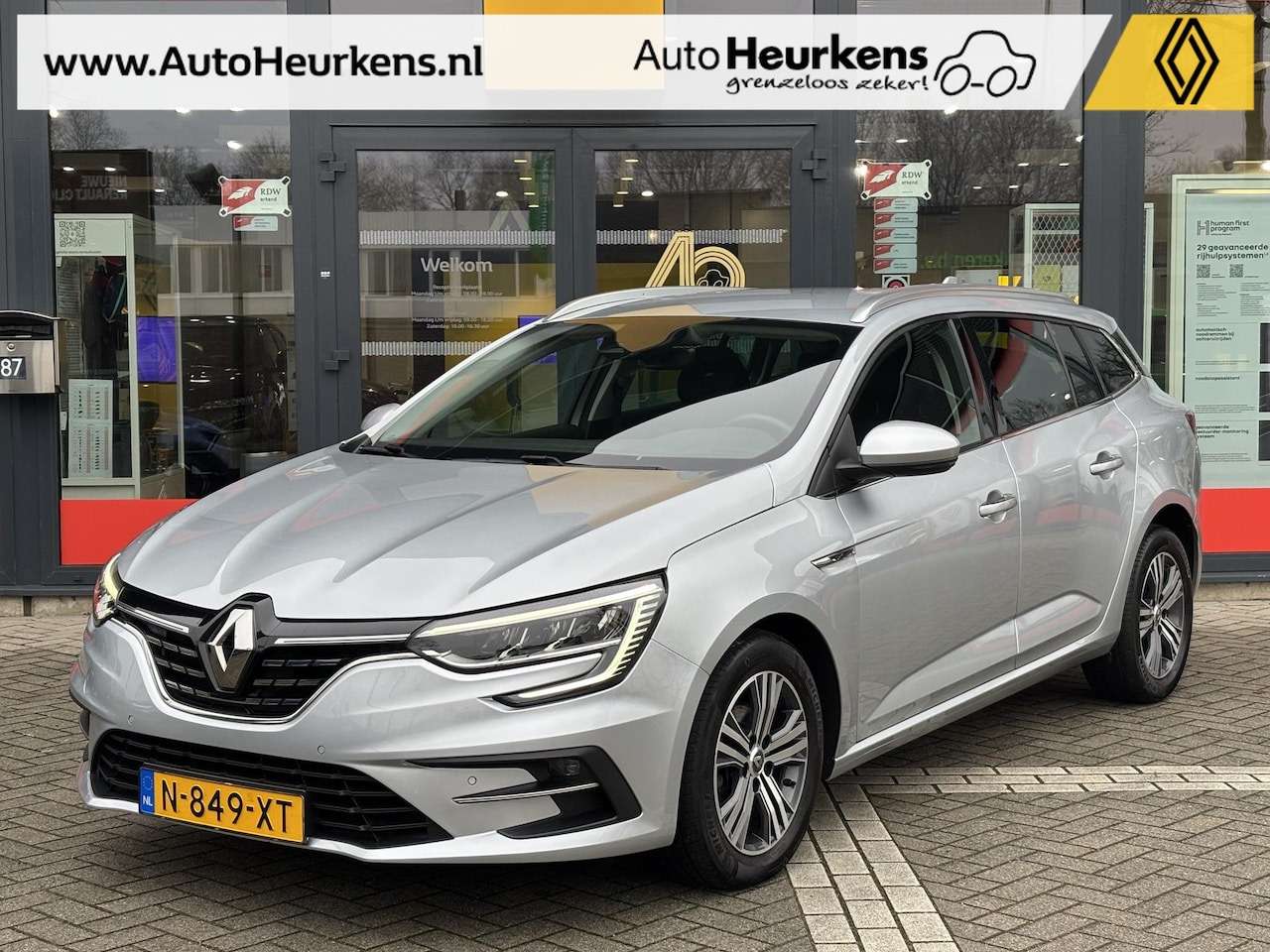Renault Mégane Estate - TCe 140 Intens | NL-Auto | 1e Eigenaar | Navigatie | Parkeersensoren | - AutoWereld.nl