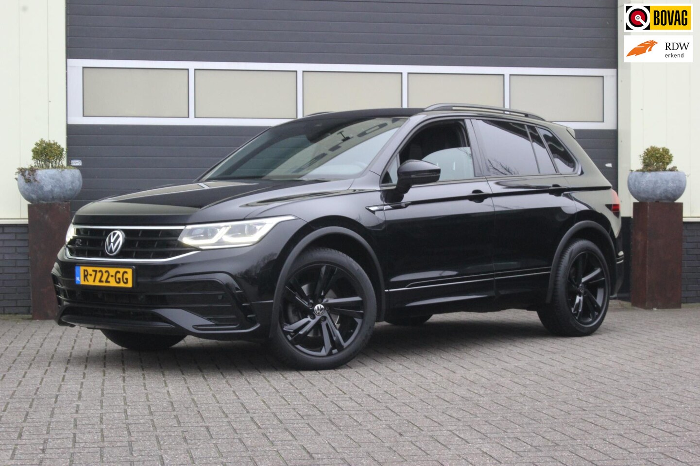 Volkswagen Tiguan - 1.5 TSI R-Line Black Style | Trekhaak | - AutoWereld.nl