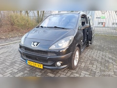 Peugeot 1007 - 1.4-16V Gentry