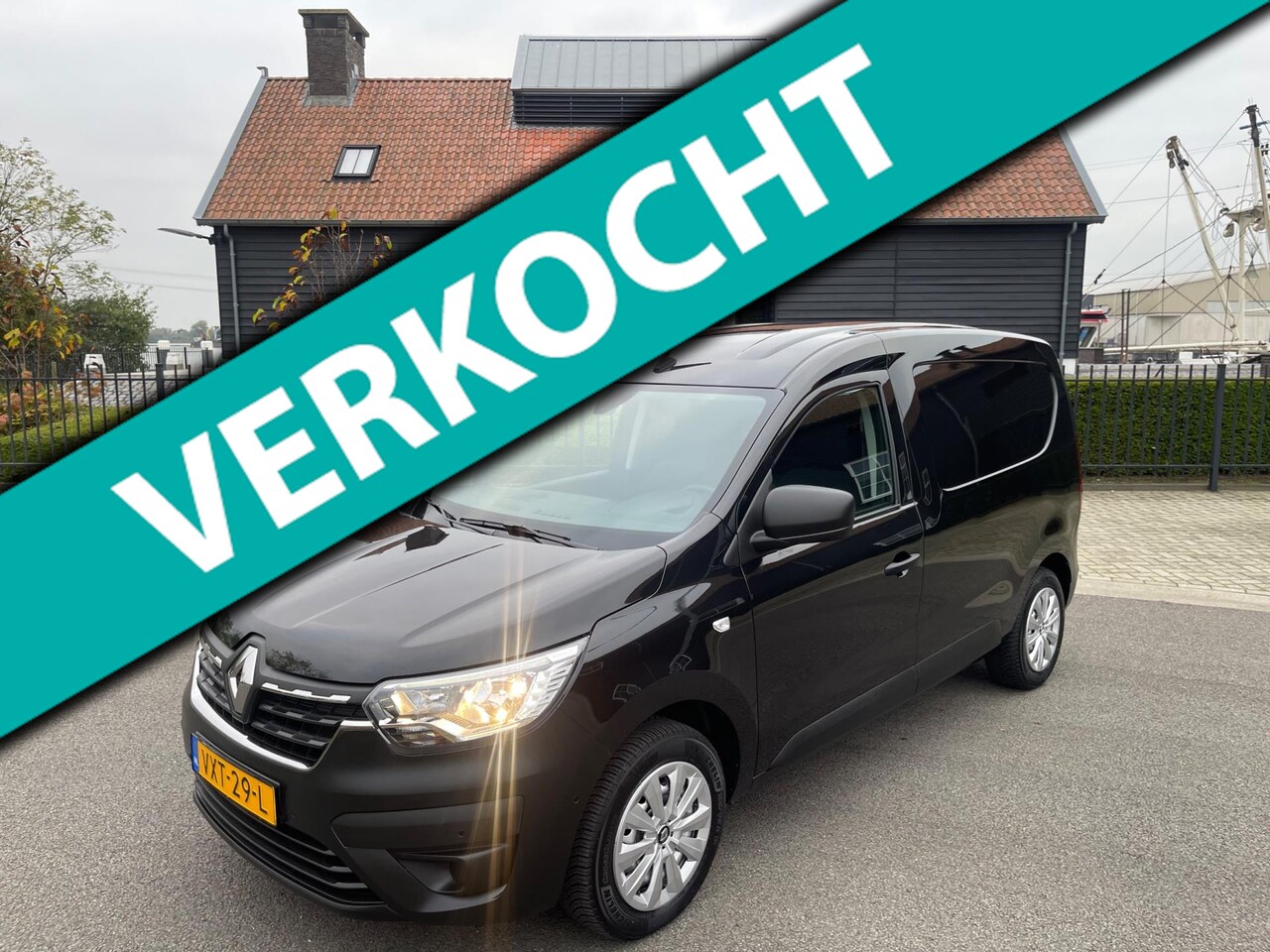 Renault Express - 1.5 dCi 75 Comfort Airco/ecc Camera Navigatie Deels/Leer Trekhaak - AutoWereld.nl