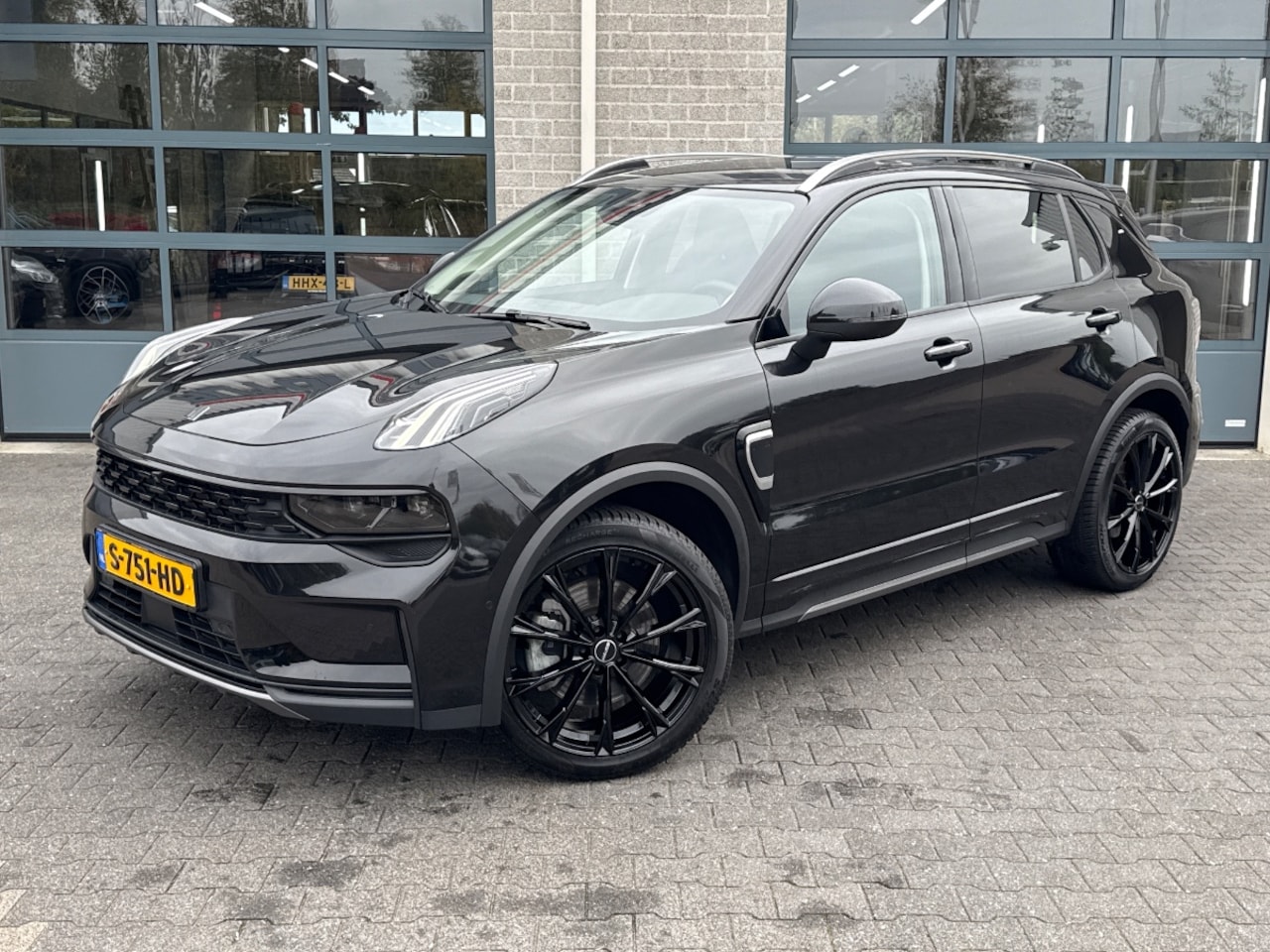 Lynk & Co 01 - 1.5 PLUG IN HYBRID | NL AUTO | 360 CAMERA | BLACK LINE | - AutoWereld.nl