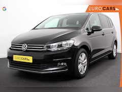 Volkswagen Touran - 1.5 TSI DSG Highline 7p | Navigatie | Apple Carplay/Android Auto | Parkeersensoren | Adapt