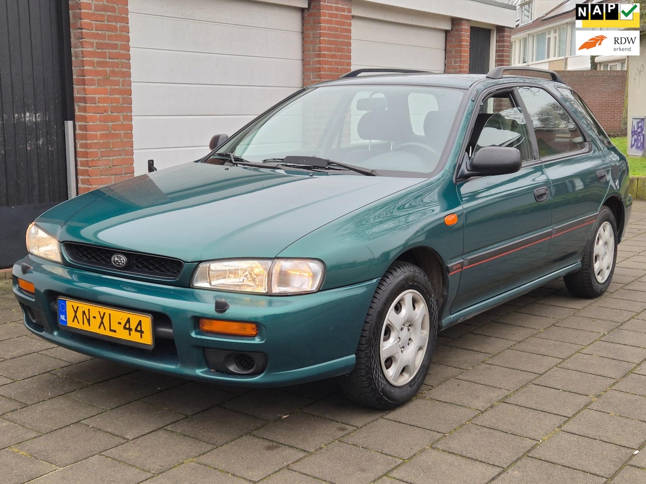 Subaru Impreza Plus - 2.0 GL AWD *UNIEK* weinig KM - AutoWereld.nl