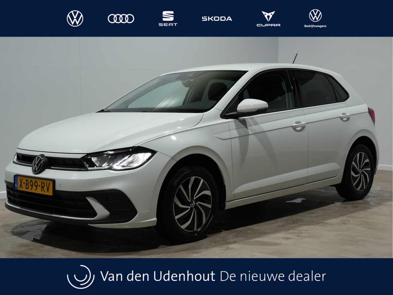 Volkswagen Polo - 1.0 TSI 95pk DSG Life Business Navigatie Stoelverwarming Camera Carplay Acc 192 - AutoWereld.nl