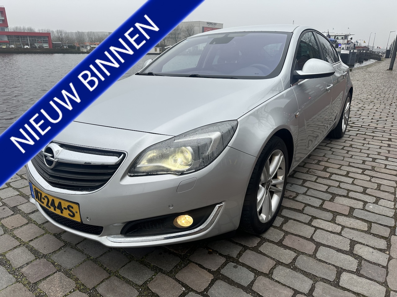 Opel Insignia - 1.6 CDTI EcoFLEX Business+ leer navigatie airco/ecc - AutoWereld.nl