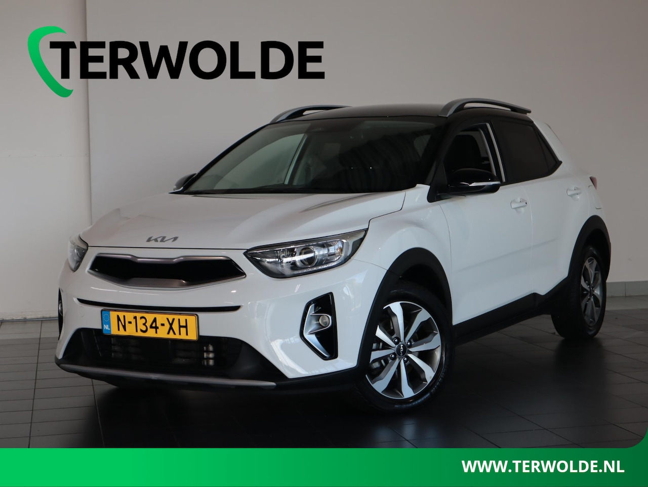 Kia Stonic - 1.0 T-GDi MHEV DynamicPlusLine | Parkeercamera | Navigatie | Climate Control | Keyless Ent - AutoWereld.nl