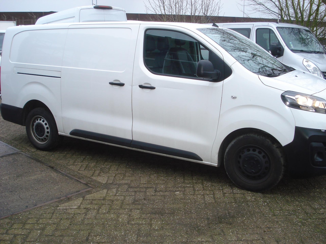 Opel Vivaro - GB 1.5 Diesel 120pk L3H1 AIRCO-NAVI - AutoWereld.nl