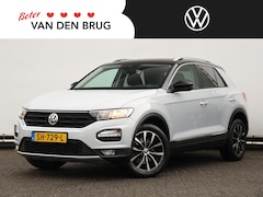 Volkswagen T-Roc - 1.5 TSI Style 150PK | Navigatie | Trekhaak | Camera | Parkeersensoren | Dealer onderhouden