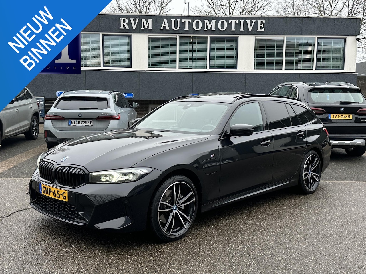 BMW 3-serie Touring - 320e M-SPORT | FACELIFT| PANO|1.STE EIGENAAR, DEALER OH. | LEER | ELEK. TREKHAAK| FABRIEKS - AutoWereld.nl