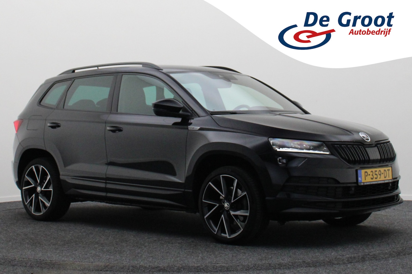 Skoda Karoq - 1.5 TSI ACT Sportline Business Navi, Apple Carplay, Camera, Trekhaak, Climate - AutoWereld.nl
