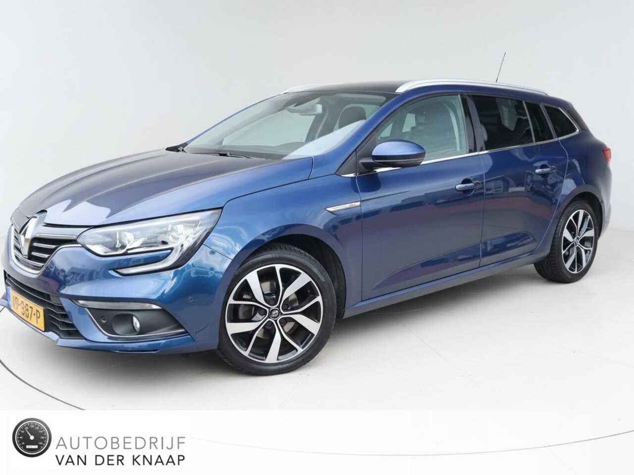 Renault Mégane Estate - 1.3 TCe Bose | Clima | Cruise | Multimedia/Navi | PDC+Camera | Leder | Trekhaak | - AutoWereld.nl