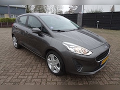 Ford Fiesta - 1.1 Trend 5 Drs * AIRCO * NAVI * PDC *