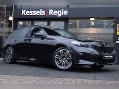 BMW 5-serie Touring - 520i M-sport Pano H&K HuD Memory El.Haak Laser Stoelkoeling Keyless Ambient