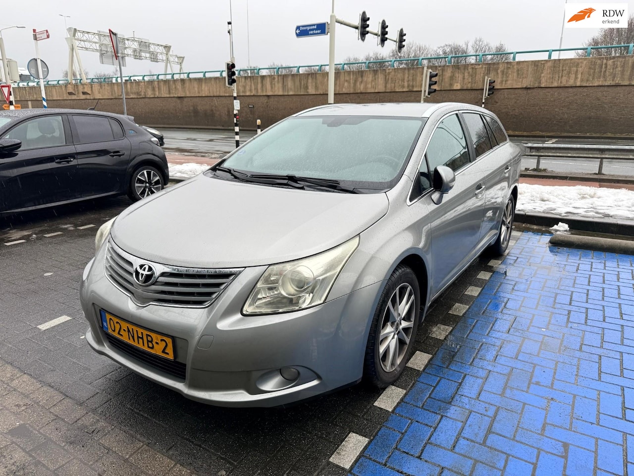 Toyota Avensis Wagon - 2.0 VVTi Business AUTOMAAT - AutoWereld.nl