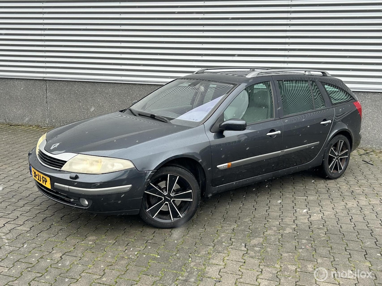 Renault Laguna Grand Tour - 1.8-16V Privilège 1.8-16V Privilège - AutoWereld.nl