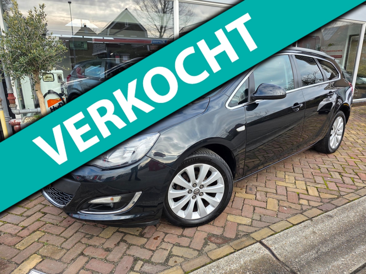 Opel Astra Sports Tourer - 1.4 Turbo Cosmo 1.4 Turbo Cosmo,nette auto,trekhaak,navi - AutoWereld.nl