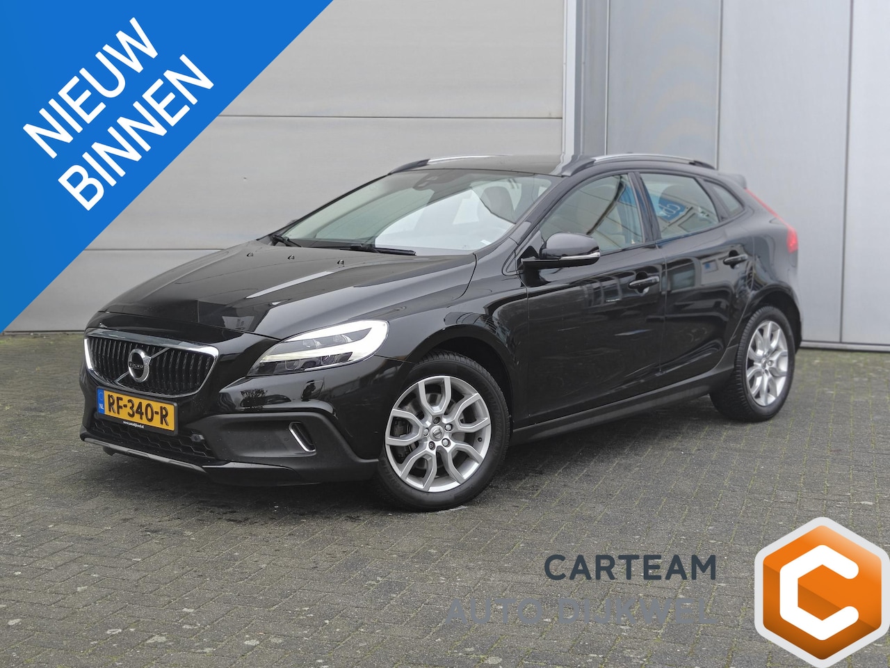 Volvo V40 Cross Country - 1.5 T3 Nordic+ Luxury - AutoWereld.nl