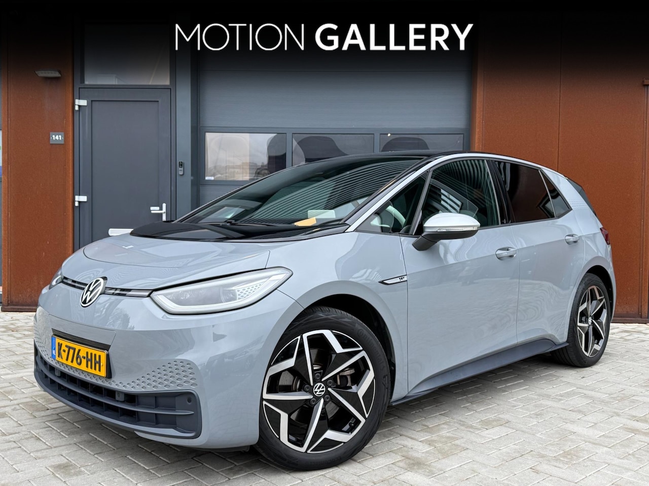 Volkswagen ID.3 - First Plus 58 kWh | Matrix | Camera | Stoelverw. | Adap. Cruise | Navi | CarPlay | Dealer - AutoWereld.nl