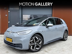 Volkswagen ID.3 - First Plus 58 kWh | Matrix | Camera | Stoelverw. | Adap. Cruise | Navi | CarPlay | Dealer