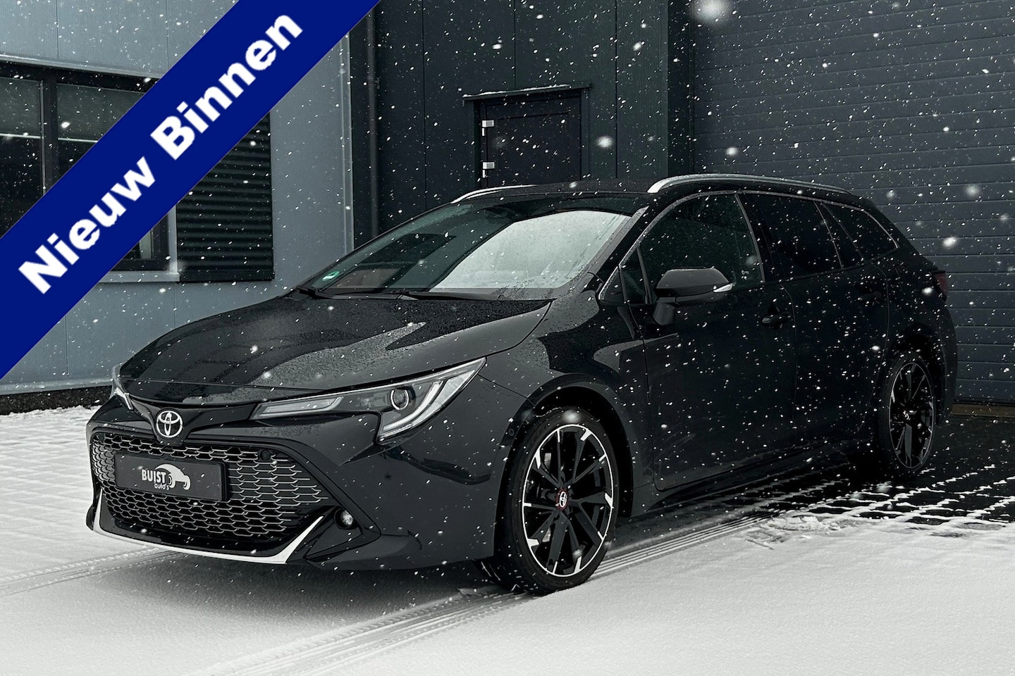 Toyota Corolla Touring Sports - 2.0 Hybrid Business GR-Sport PANO 18" LEER JBL VOL! - AutoWereld.nl