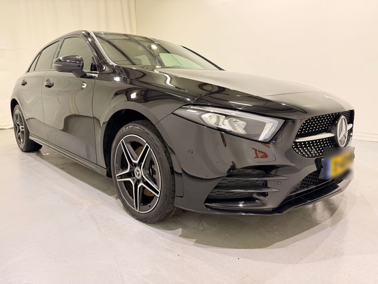 Mercedes-Benz A-klasse - HB A 250e PHEV AMG Night Line Aut8 - AutoWereld.nl