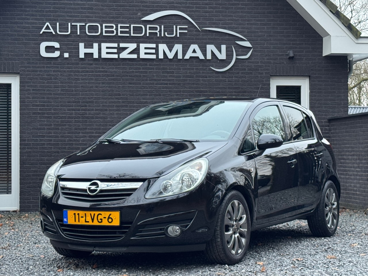 Opel Corsa - 1.2-16V '111' Edition nieuwe APK bij afl Sportvelgen Airco - AutoWereld.nl