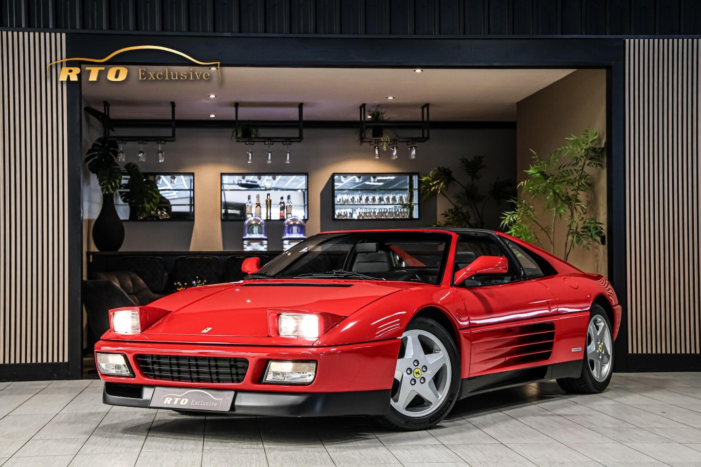 Ferrari 348 - TS|Org. NL | Volledige historie |Uniek lage KM! - AutoWereld.nl