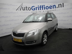 Skoda Fabia Combi - 1.4-16V Ambiente netjes met trekhaak