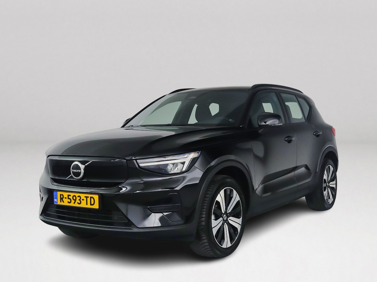Volvo XC40 - Recharge Plus 70 kWh | Parkeercamera | Stoel- en Stuurverwarming | Trekhaak - AutoWereld.nl