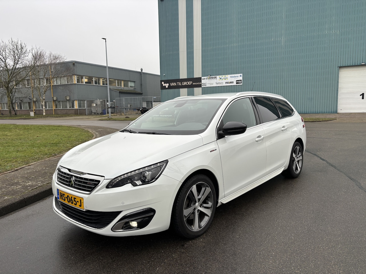Peugeot 308 SW - 1.2i PureTech GT-line 6-Bak 130 PK. Prachtige en als nieuw rijdende auto !!! - AutoWereld.nl