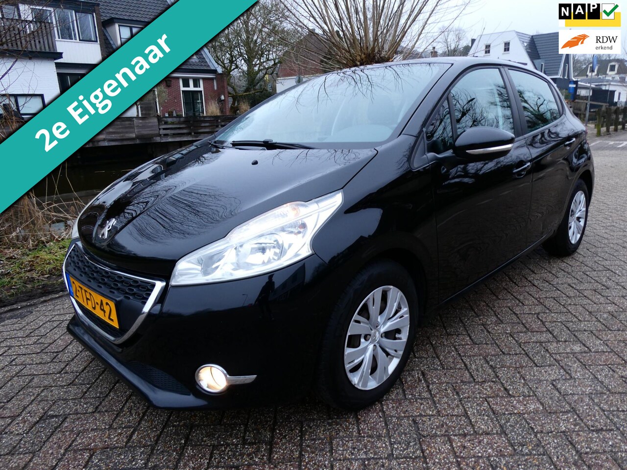 Peugeot 208 - 1.2 VTi 5-deurs 2e eigenaar Clima Cruise Navi Zuinig A-Label - AutoWereld.nl