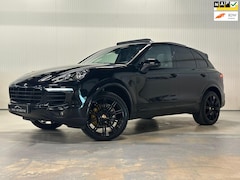 Porsche Cayenne - 3.0 D GTS | PANO | LUCHTVERING | BLACK PACK | TREKHAAK