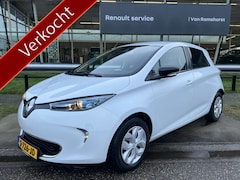 Renault Zoe - R240 Intens 22 kWh / koop accu SOH 94 % / Climate / Cruise / Parkeersensor /
