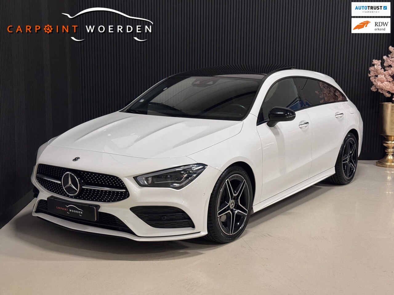 Mercedes-Benz CLA-klasse Shooting Brake - 180 AMG | NAP | PANO | CAMERA | NL AUTO - AutoWereld.nl