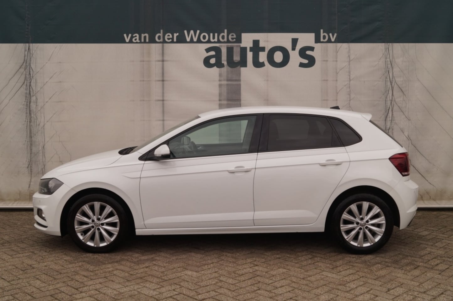 Volkswagen Polo - 1.0 TSI Highline Executive -NAVI-ECC-DIGI-PDC-ACC- - AutoWereld.nl