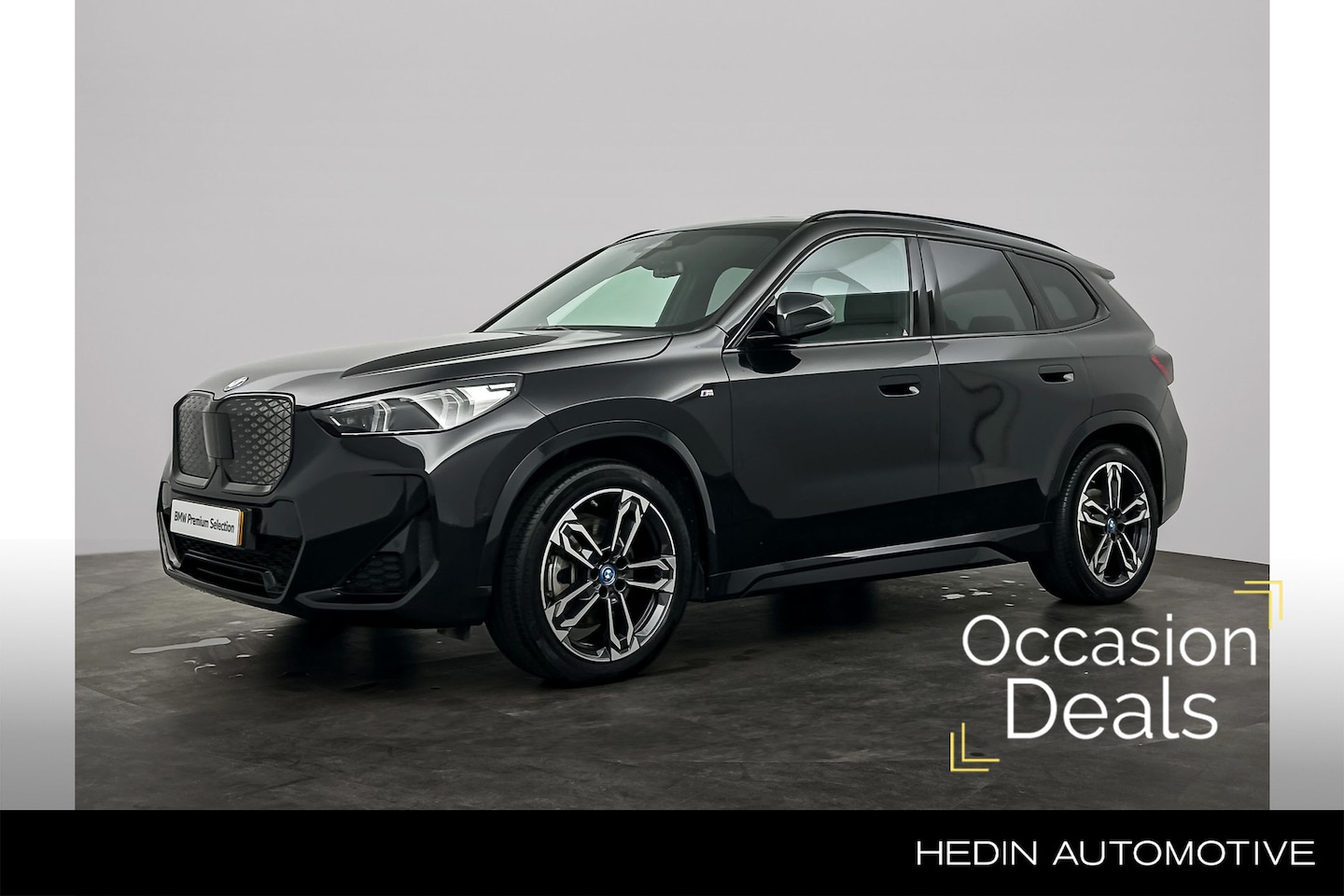 BMW iX1 - xDrive30 Launch Edition 67 kWh M-Sport | Trekhaak | Panoramadak | Stoelverstelling, electr - AutoWereld.nl