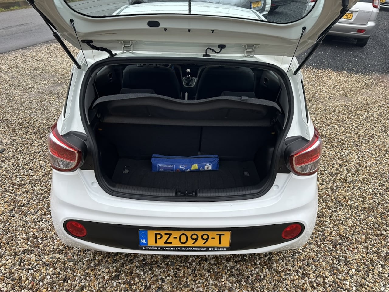 Hyundai i10 - 1.0i Comfort Airco/Cruise-Control/Navigatie