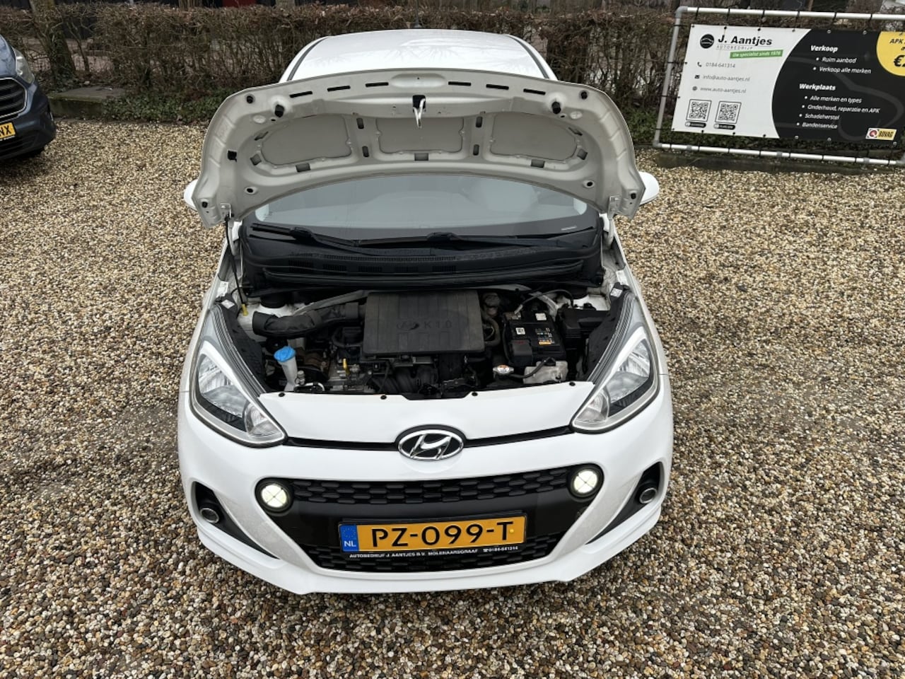 Hyundai i10 - 1.0i Comfort Airco/Cruise-Control/Navigatie