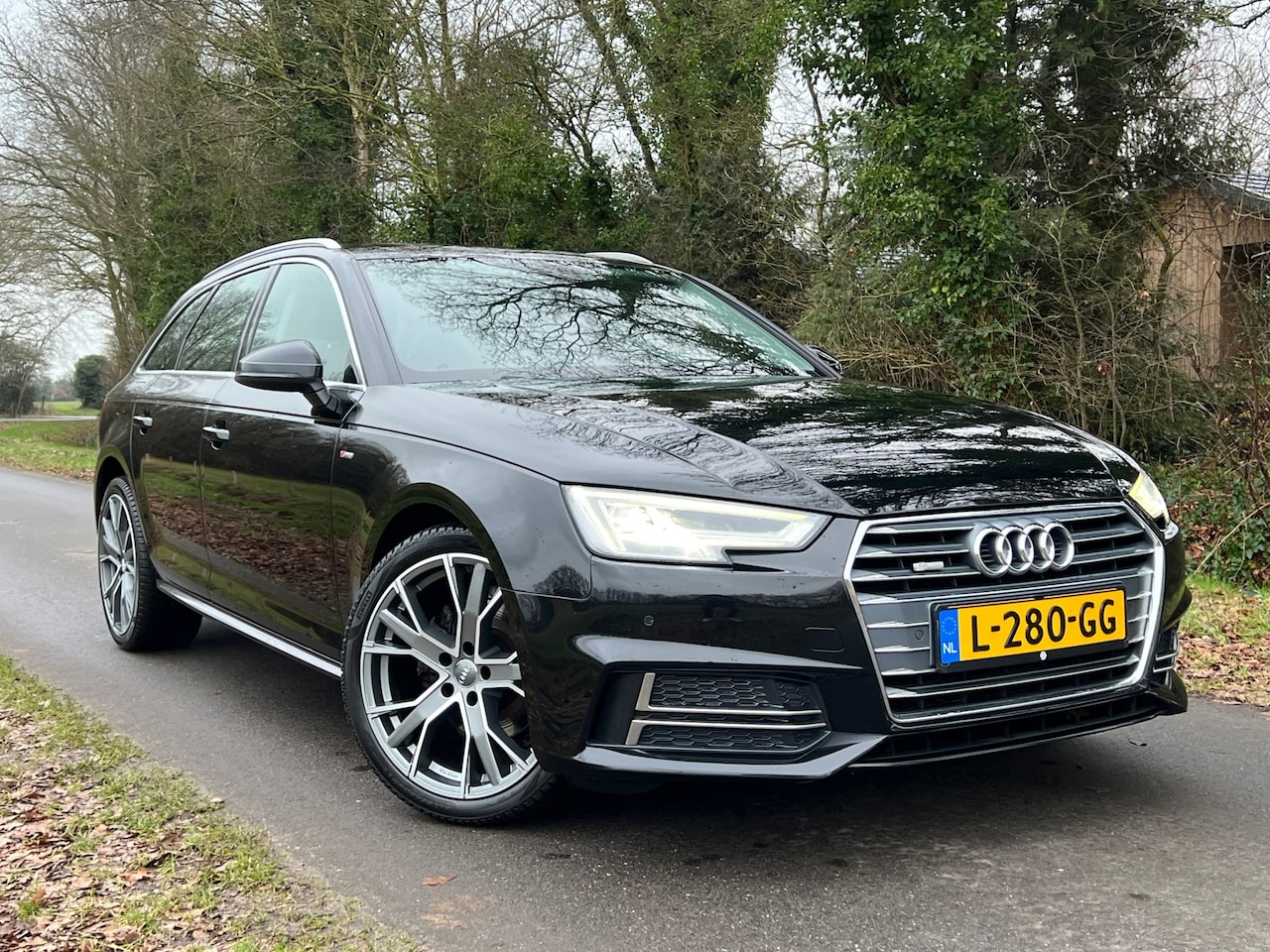 Audi A4 Avant - 1.4 TFSI Sport S line black edition | Cruise + Navi Nu € 14.750,-!!! - AutoWereld.nl