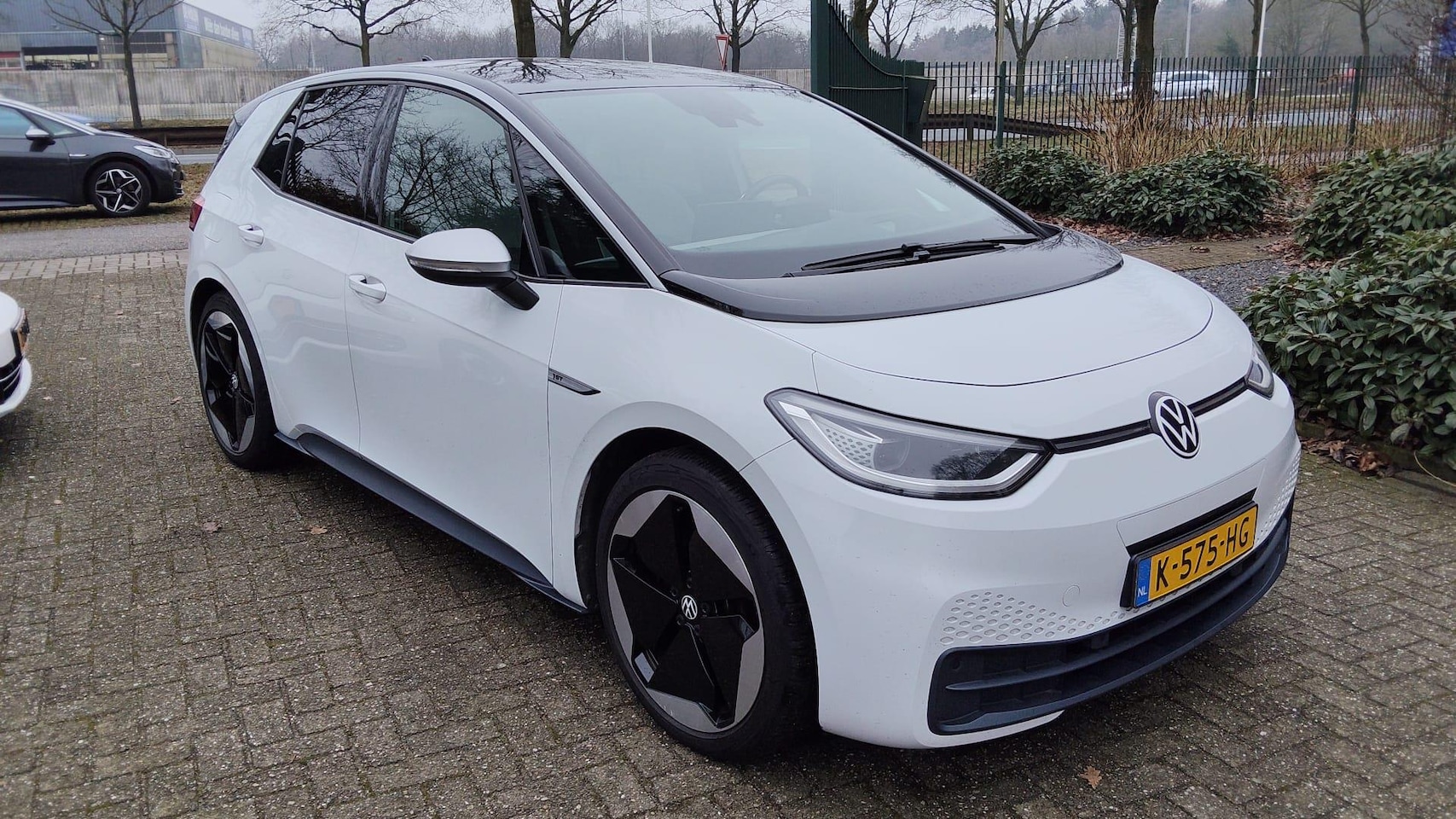 Volkswagen ID.3 - Max 58 kWh Panodak ,massage ,SOH89% ,HUD ,20" - AutoWereld.nl