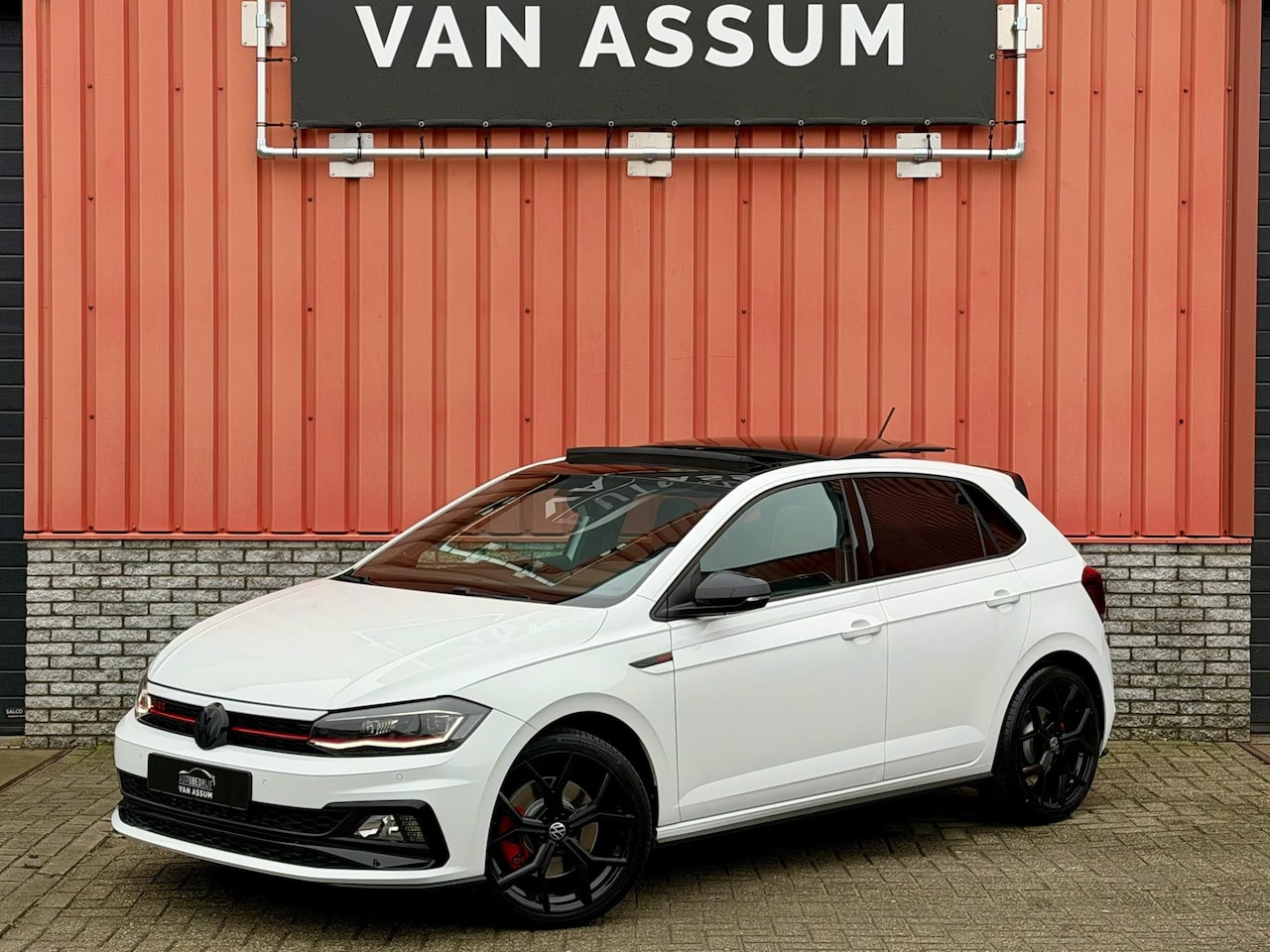 Volkswagen Polo - 2.0 TSI GTI Pano Virtual Carplay Camera Beats - AutoWereld.nl