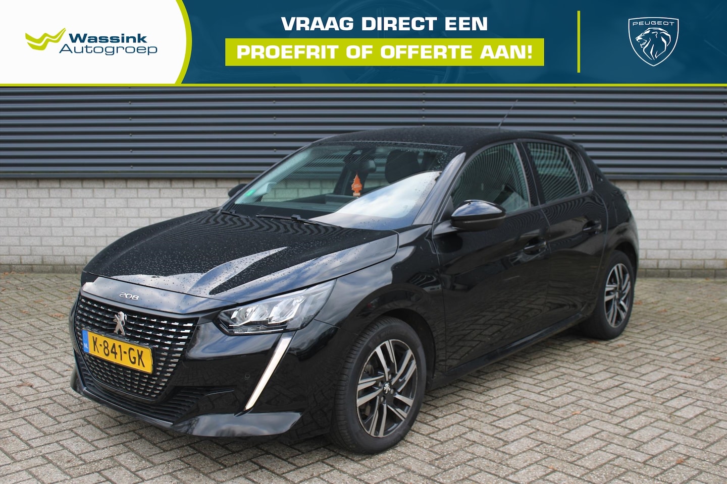 Peugeot 208 - Allure 100pk I 3D Navigatie I Keyless Entry I Camera I Parkeersensoren Voor & Achter I App - AutoWereld.nl