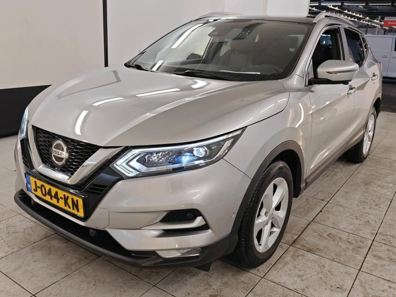 Nissan Qashqai - 1.3 DIG-T BUSINESS EDITION AUTOMAAT SLECHTS 52.321 KM! - AutoWereld.nl