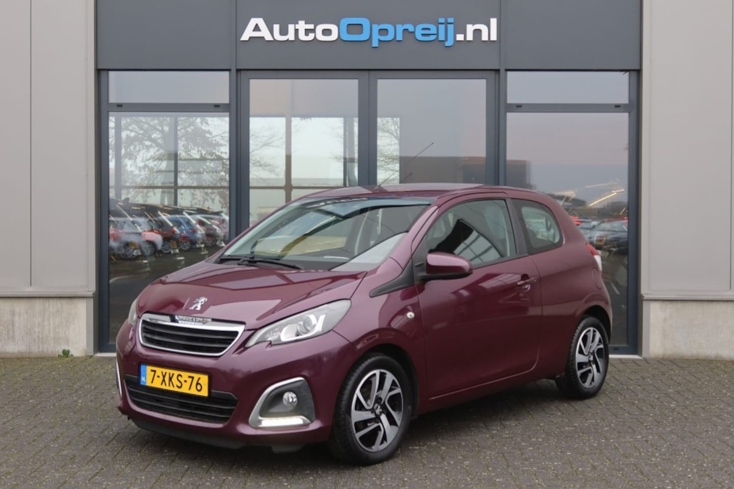 Peugeot 108 - TOP! Allure 1.0 E-VTi Clima, Carplay, LIM, Camera - AutoWereld.nl