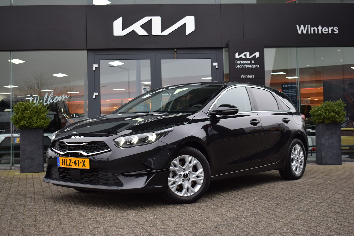 Kia Cee'd - Ceed 1.5 T-GDi DynamicPlusLine | Stuur + Stoelverwarming | Adaptieve Cruise Control | Navi - AutoWereld.nl