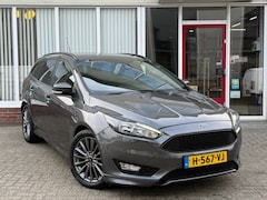 Ford Focus - 1.5 ST-Line 150 PK I 6 bak I Trekhaak I Cruise I Goed onderhouden I Verwarmde voorruit