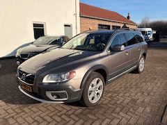 Volvo XC70 - 2.4 D5 Summum Schuifdak Xenon