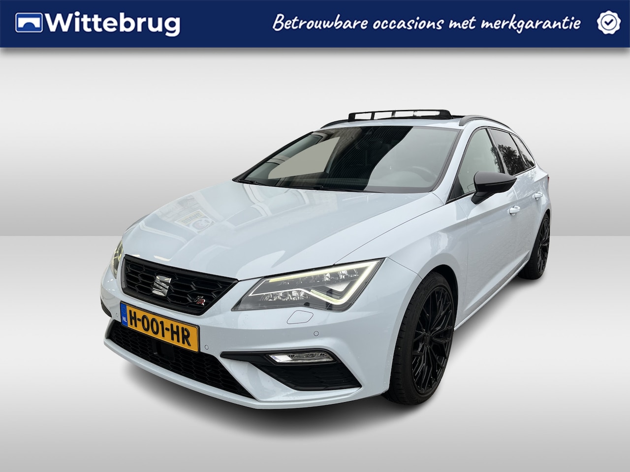 SEAT Leon ST - 1.5 TSI FR Ultimate Edition Black / AUTOMAAT/ PANO/ KEYLESS/ TREKHAAK/ ALCANTARA/ BEATS AU - AutoWereld.nl