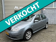 Skoda Fabia - 1.4-16V Elegance Cruise controle / Airco / NAP / trekhaak